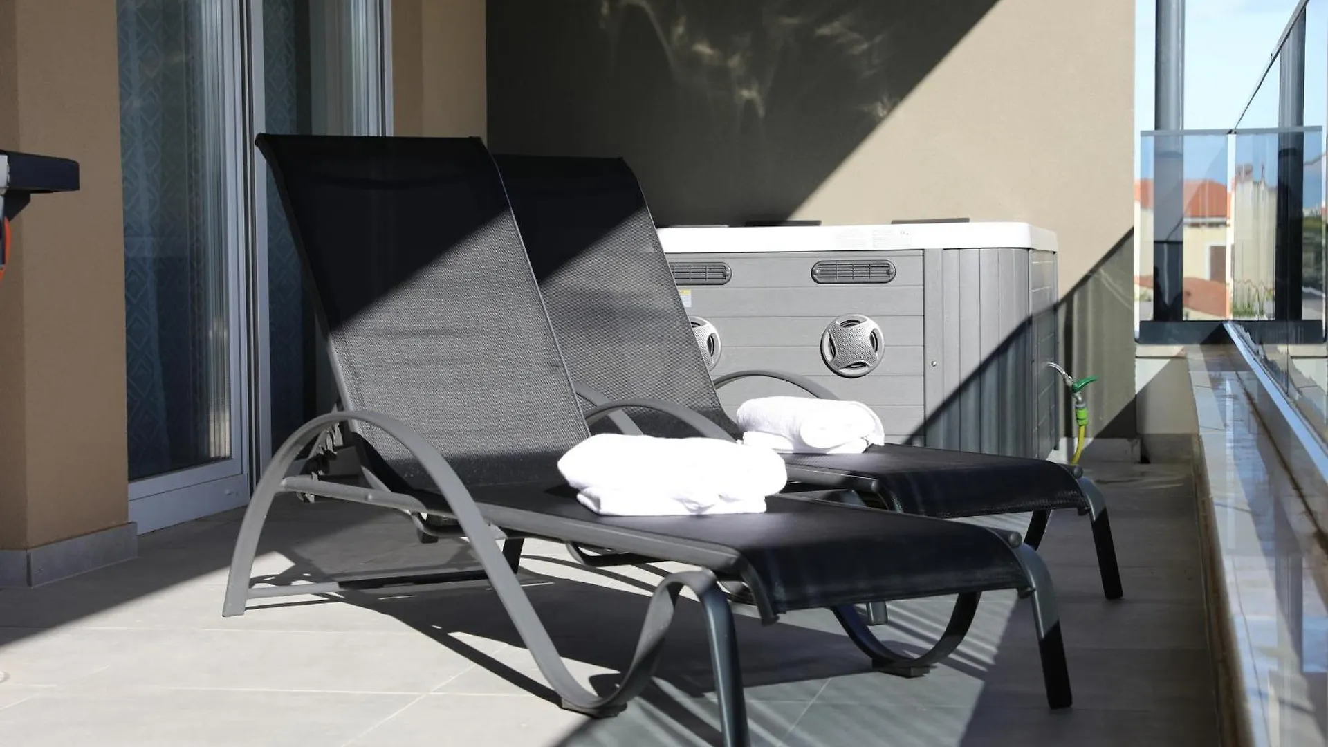 Apartment Relex With Pool & Jacuzzi 0*, Privlaka (Zadar)