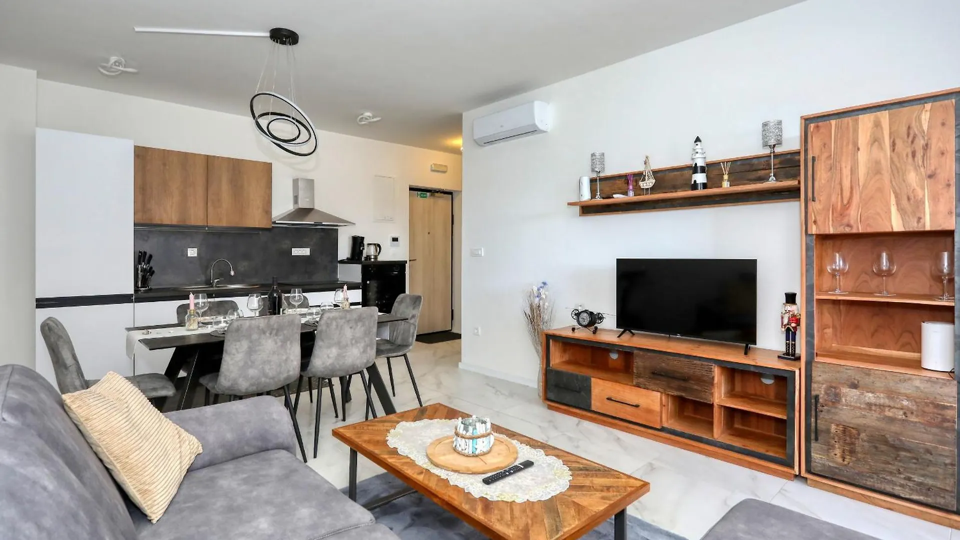 Apartment Relex With Pool & Jacuzzi Privlaka (Zadar)